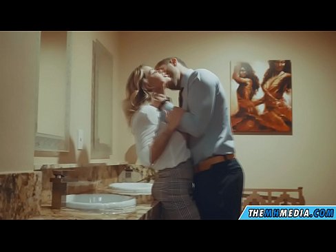 ❤️ Lè yon blond bèl sedui ou nan yon twalèt piblik ❤❌ Pornografi difisil nan nou % ht.fashiontee.top% ❌️